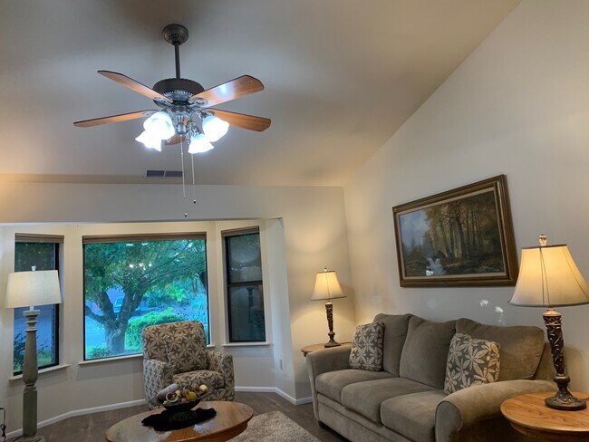 Building Photo - 745 Silverado Estates Ct