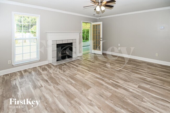Building Photo - 4190 Ivydale Ave SW