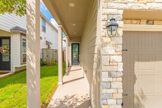 Building Photo - 5634 Amber Brook Ln