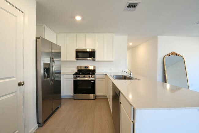 Foto del edificio - 2823 Cedar Rock St