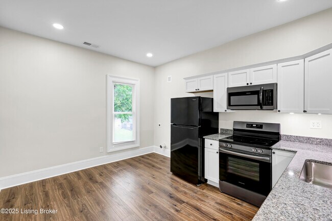 Foto del edificio - 1426 S Brook St