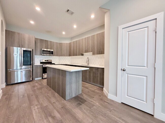 Foto del edificio - 8404 Safeguard St