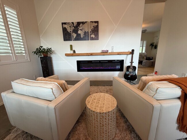 Foto del edificio - 4833 Wycliffe Dr