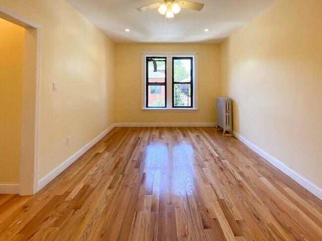 Building Photo - 1438 Ocean Ave