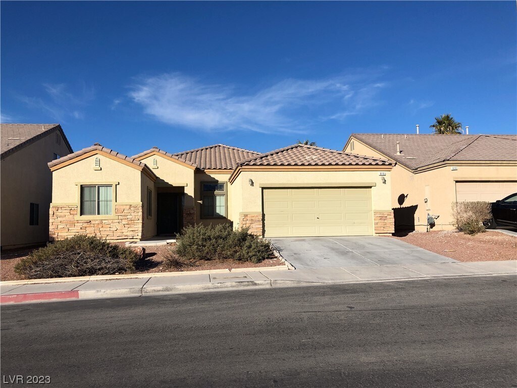 916 E Rome Blvd, North Las Vegas, NV 89086 House Rental in North Las