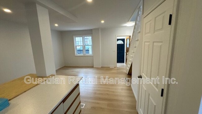 Photo du bâtiment - 318 Cornwall Avenue