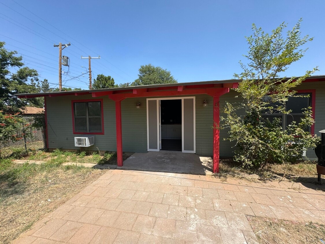 Foto principal - 3410 40th St