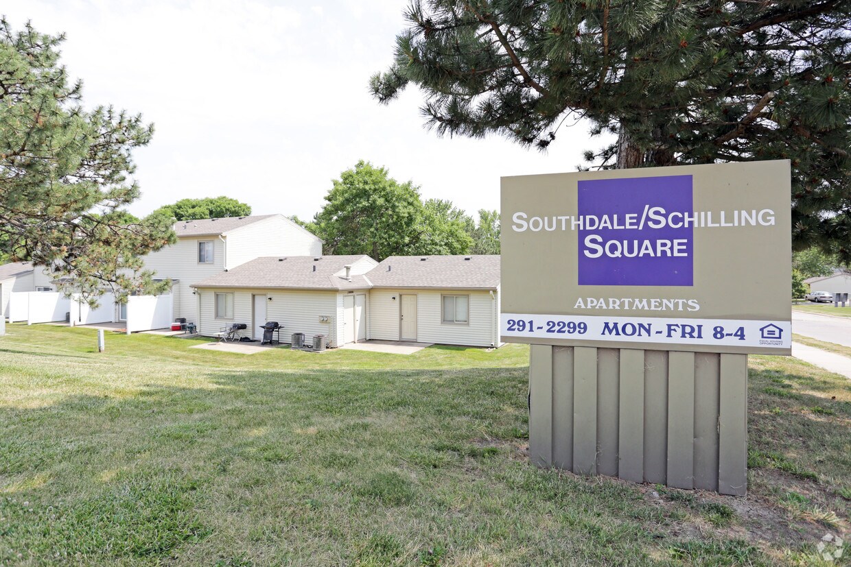 Entrada - Schilling Square
