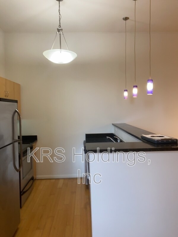 Foto del edificio - 1011 W Marshall St