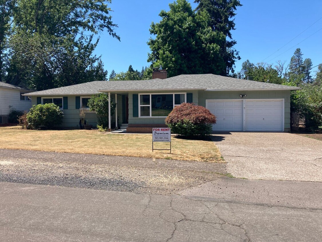 Foto principal - Quiet Three Bedroom Home in South Salem, L...