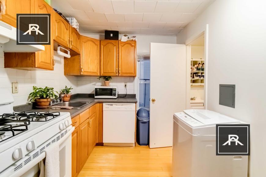 Primary Photo - 4 bedroom in Cambridge MA 02139