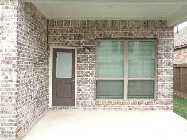 Foto del edificio - 27029 Sofia Forest Dr
