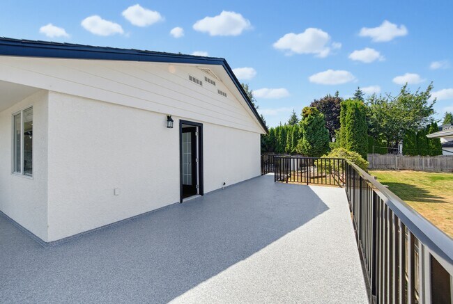 Photo du bâtiment - 1341 Parker St