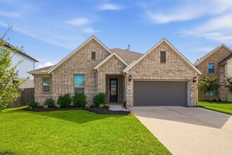 Building Photo - 6407 Amberwood Dr
