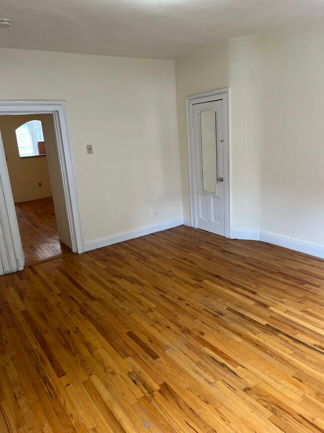 Foto del edificio - 527 Willow Ave
