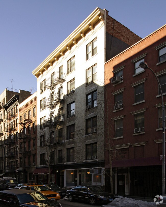 Building Photo - 150 Sullivan St
