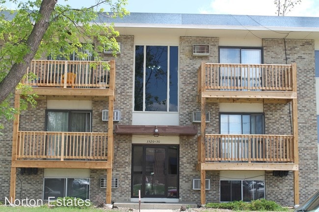 Building Photo - 3503 S Norton Ave