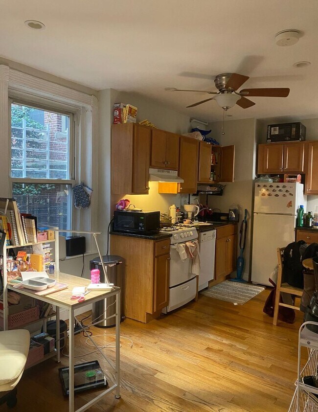 Building Photo - 9/1  Beacon Hill 2BR near MGH, Red Line, Emerson, Suffolk, MIT