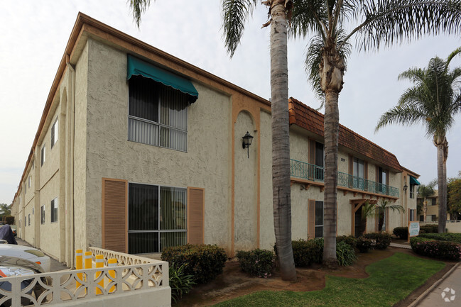 Building Photo - Swell Apartments
