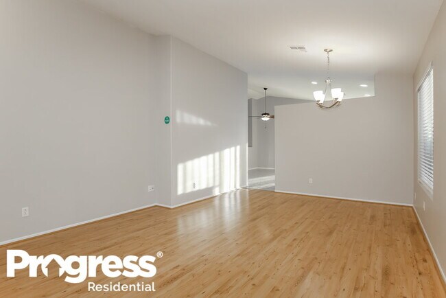 Foto del edificio - 21618 N 33rd Ave