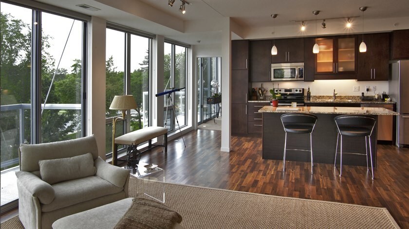 Primary Photo - 1Br/1Ba - Lakeside!