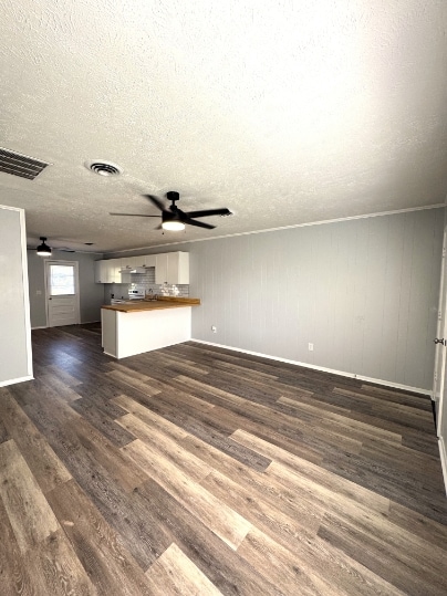 Building Photo - 608 22nd Ave N