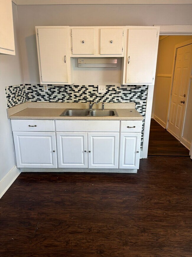 Foto del edificio - New Listing! 3BR/1BA home in North Brookside Park