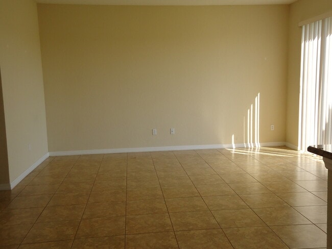 Building Photo - Tuscany Preserve-453 Cinnamon Drive Kissimmee, FL 34759