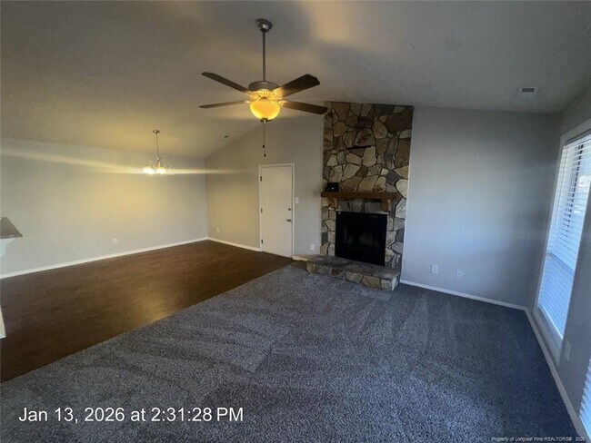 Foto del edificio - 1895 Tryon Dr