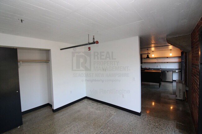 Foto del edificio - 710 Main St