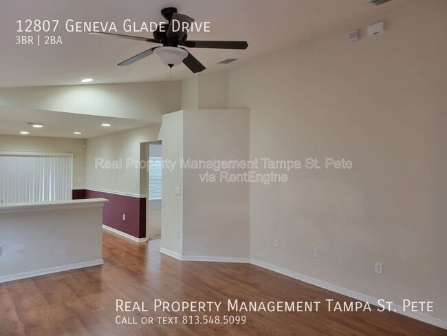 Foto del edificio - 12807 Geneva Glade Dr