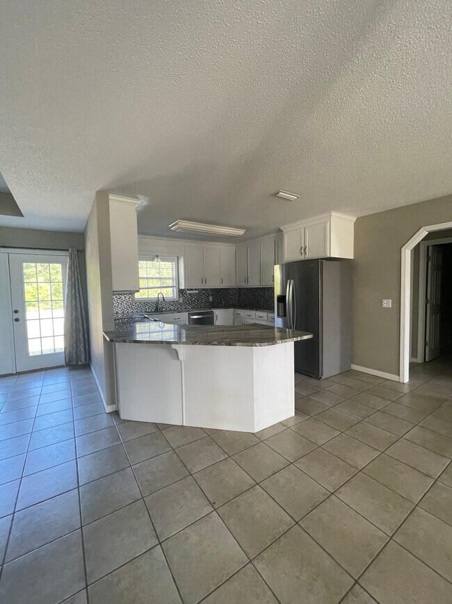 Foto del edificio - 206 Legacy Dr