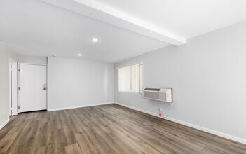 Interior Photo - 132 Clark Dr