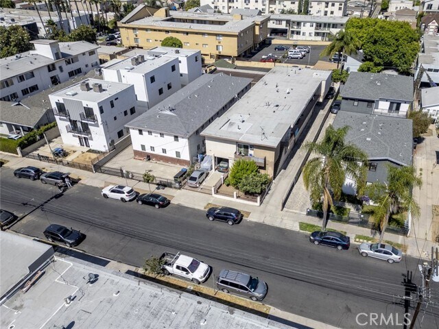 Foto del edificio - 1217 N Kingsley Dr
