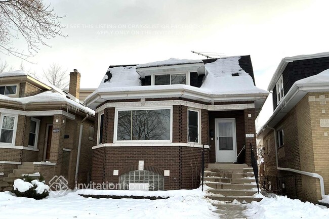 Building Photo - 2723 N 77th Ave