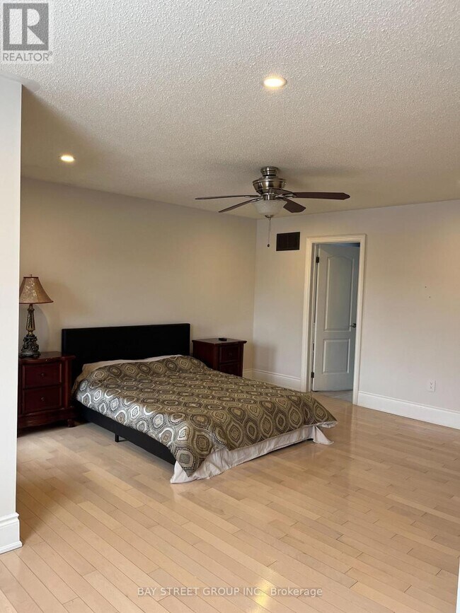 Photo du bâtiment - 54 Kingshill Rd