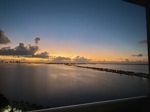 Building Photo - 2451 Brickell Ave