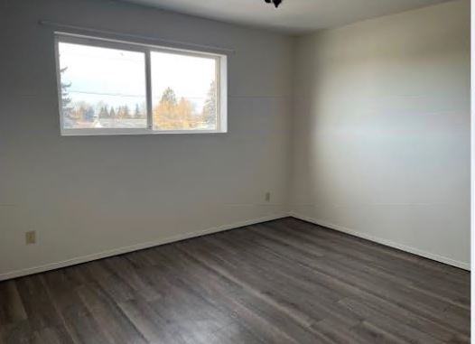 Photo du bâtiment - Close to Olds College- 2 Bedroom 1 Bath Unit