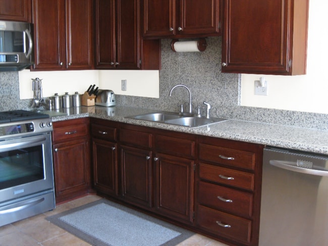 Building Photo - 3542 Kelton Ave