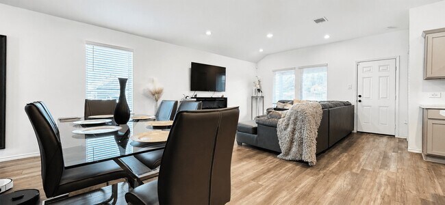Foto del edificio - 24836 Sugar Pine Cone St