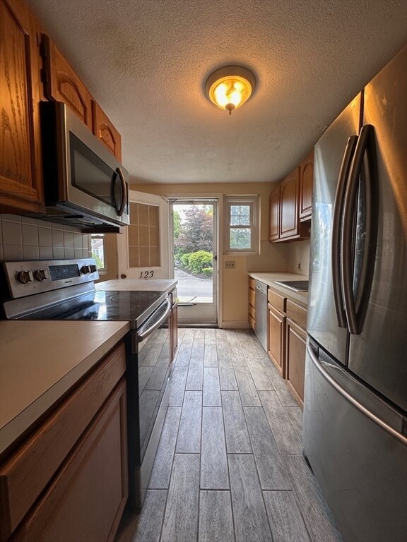 Foto del edificio - 123 Emerson Gardens Rd