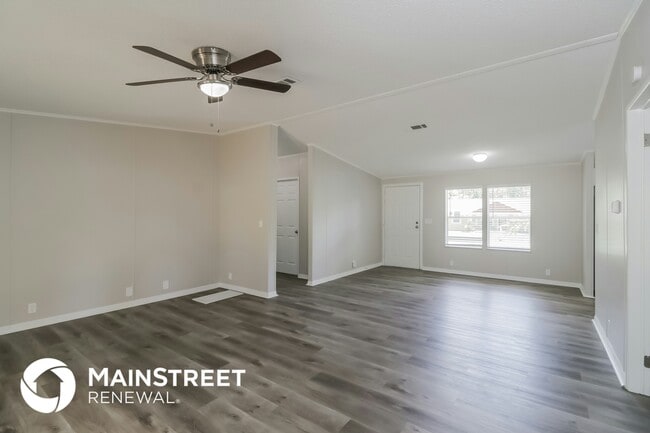 Foto del edificio - 4801 King Lake Dr