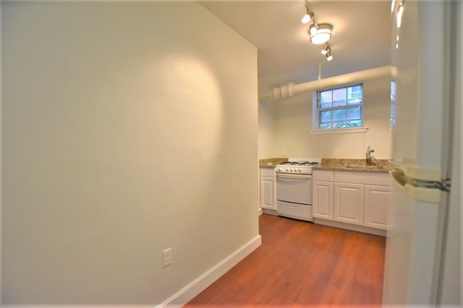 Building Photo - 41 Bowdoin St