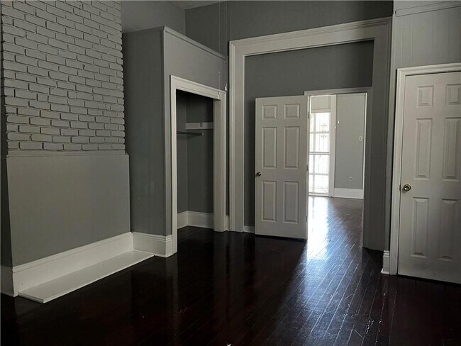 Building Photo - 1716 Bayou Rd
