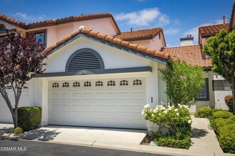 Building Photo - 4791 Parma Dr