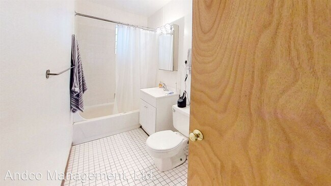 Foto del edificio - 3458 N Southport Ave