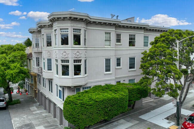 Exterior alternativo - 2550 Fulton St
