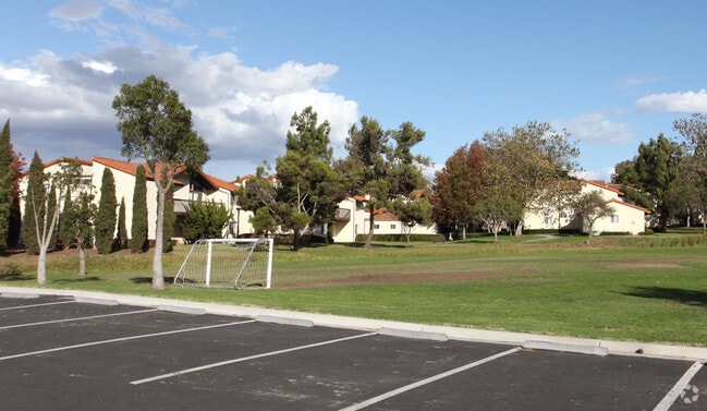 Building Photo - San Ynez Apartments