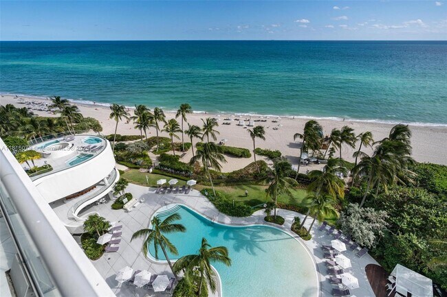 Foto del edificio - 16901 Collins Ave