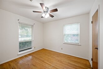 Building Photo - 8110 Bob White Dr